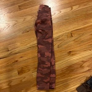 Pink camo Lululemon leggings